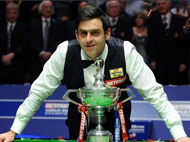 西蒙斯正在 西蒙斯正在