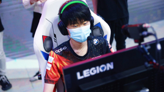 他是球队的 他是球队的