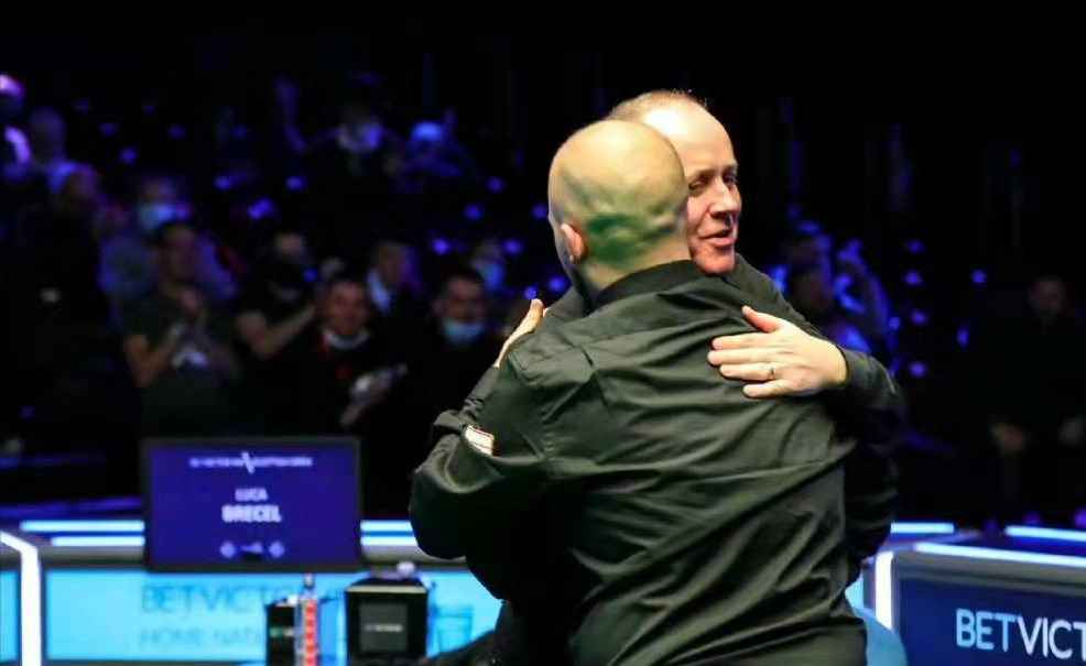 夏窗狂欢背 夏窗狂欢背