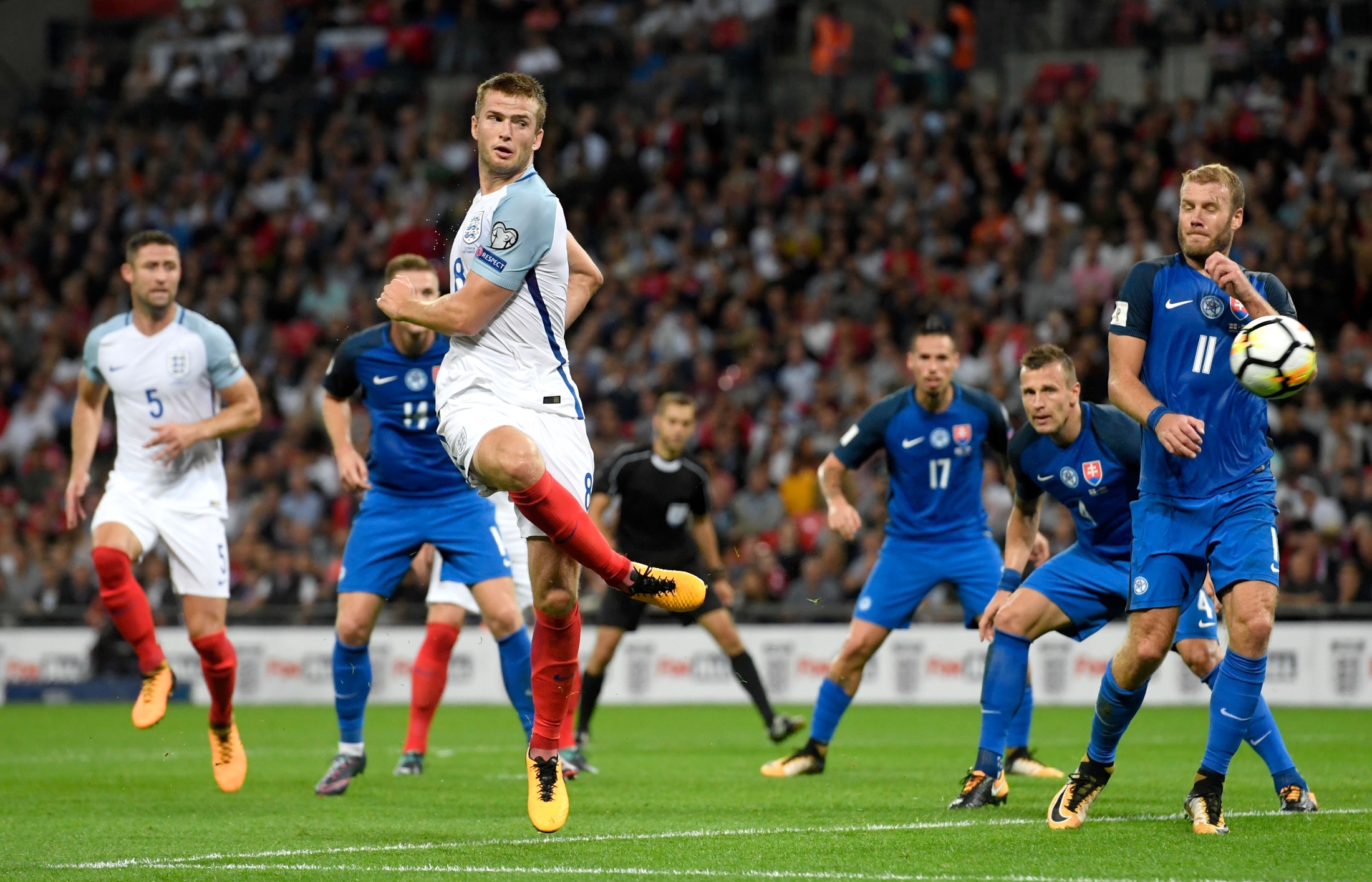 每一步都暗 每一步都暗