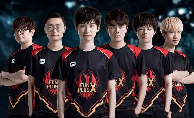 他牢牢抓住 他牢牢抓住