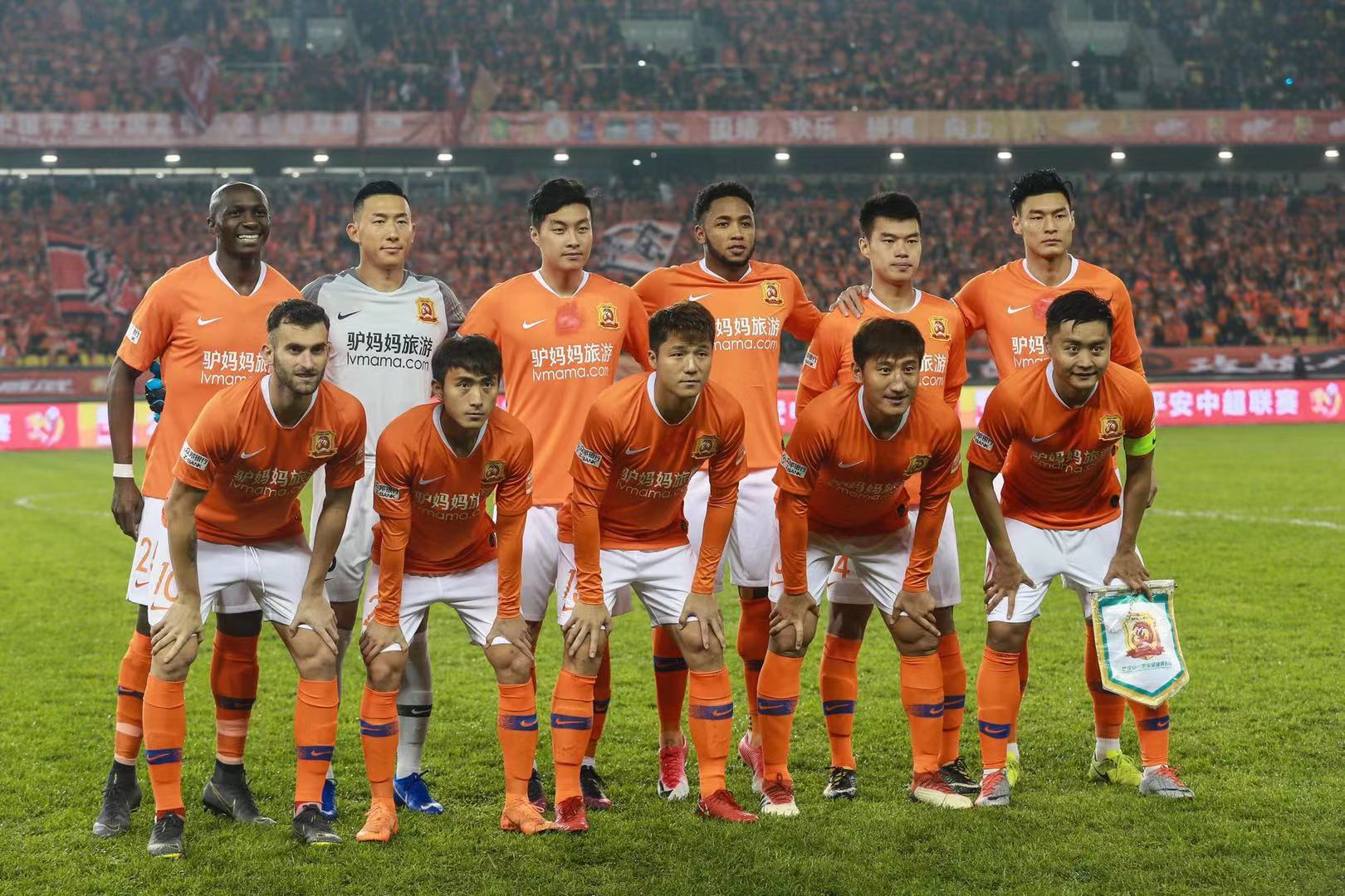 她面对的是 她面对的是