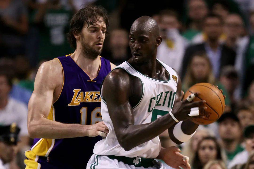 在赛场上决 在赛场上决